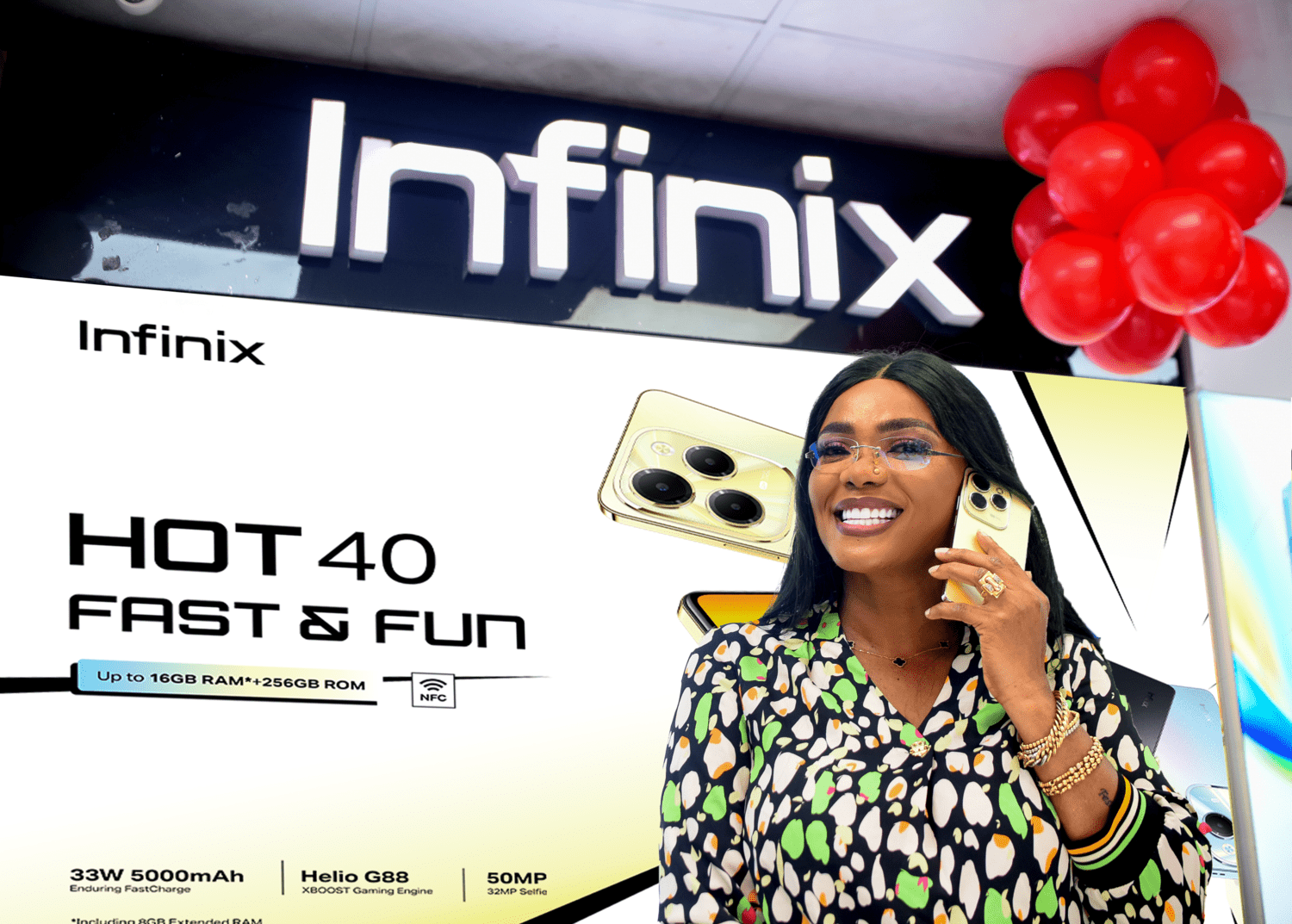 Infinix rewards customers as Iyabo Ojo visits Computer Village