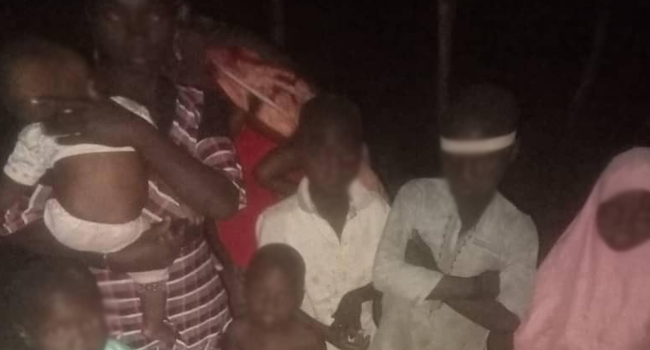 [PHOTOS] Troops rescue 16 abductees in Kajuru, Kaduna